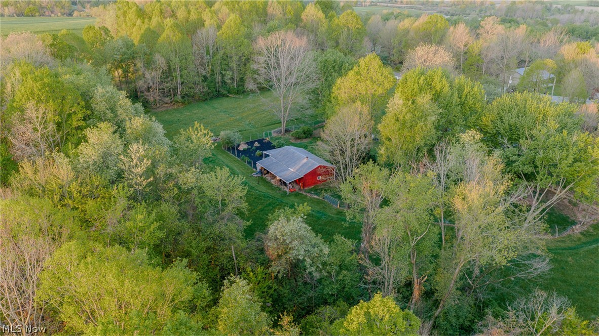1416 Baird Avenue SE Paris OH 44669
