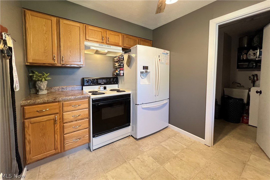 4686 Knickerbocker Circle Ashtabula OH 44004