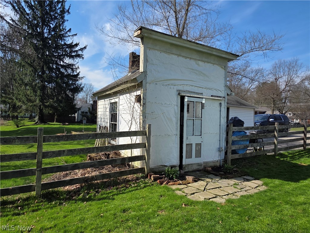 11606 Garfield Road Hiram OH 44234