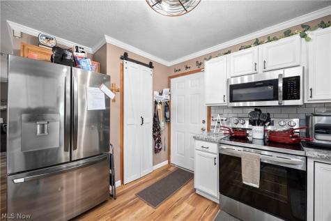 8020 Oak Tree Drive N Lorain OH 44053