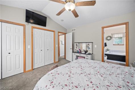 8020 Oak Tree Drive N Lorain OH 44053