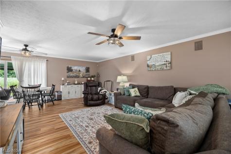 8020 Oak Tree Drive N Lorain OH 44053