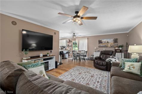 8020 Oak Tree Drive N Lorain OH 44053