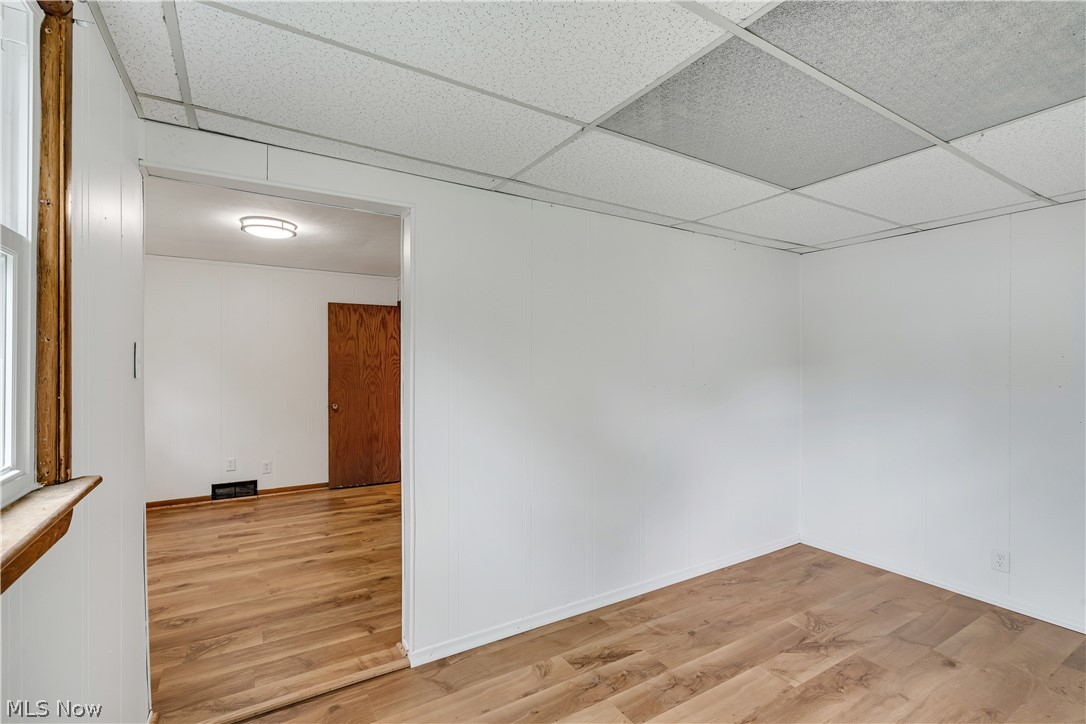 24 Deeringwood Drive New Middletown OH 44442
