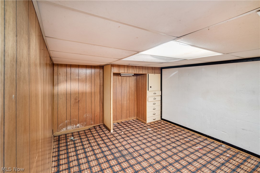24 Deeringwood Drive New Middletown OH 44442
