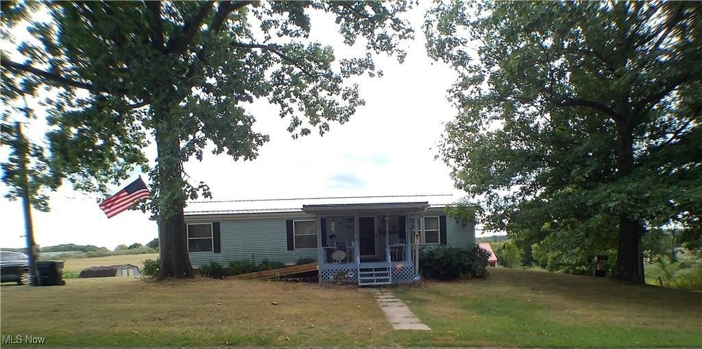 2022 Waterford Road East Palestine OH 44413
