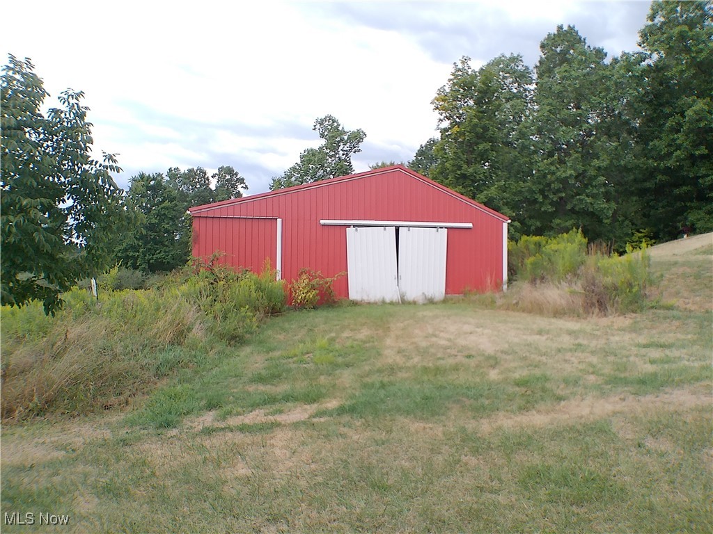 2022 Waterford Road East Palestine OH 44413