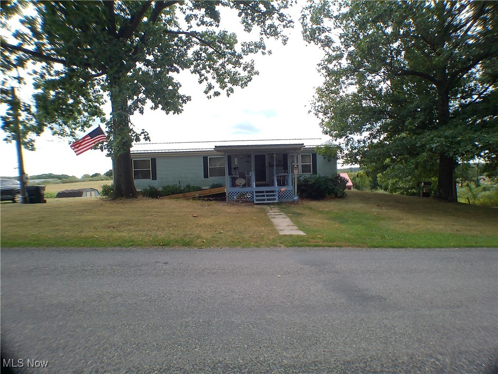 2022 Waterford Road East Palestine OH 44413