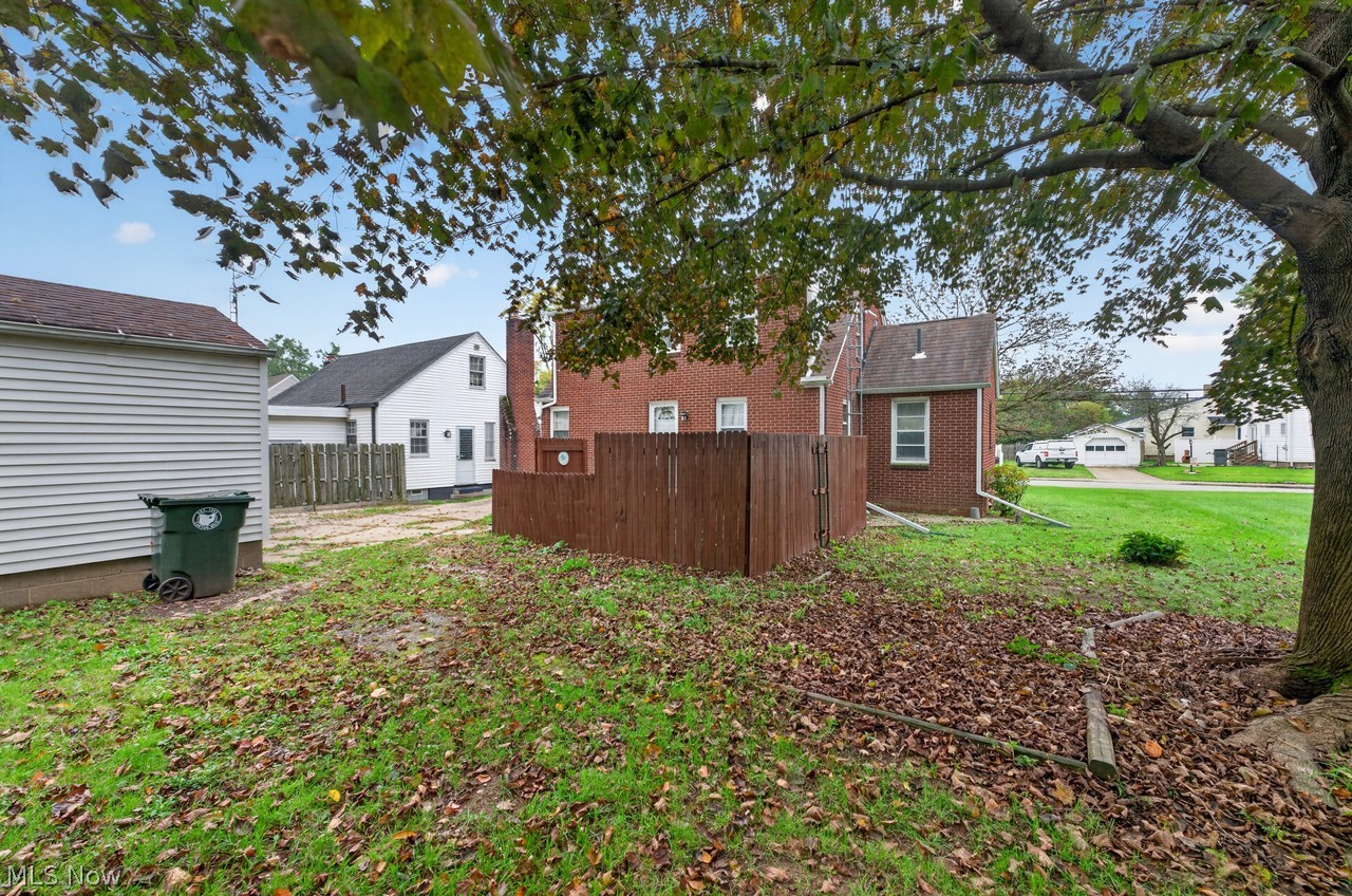 1113 27th Street NE Canton OH 44714
