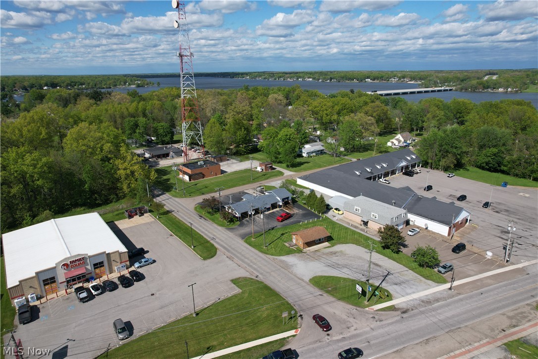 17688 Mahoning Avenue Lake Milton OH 44429