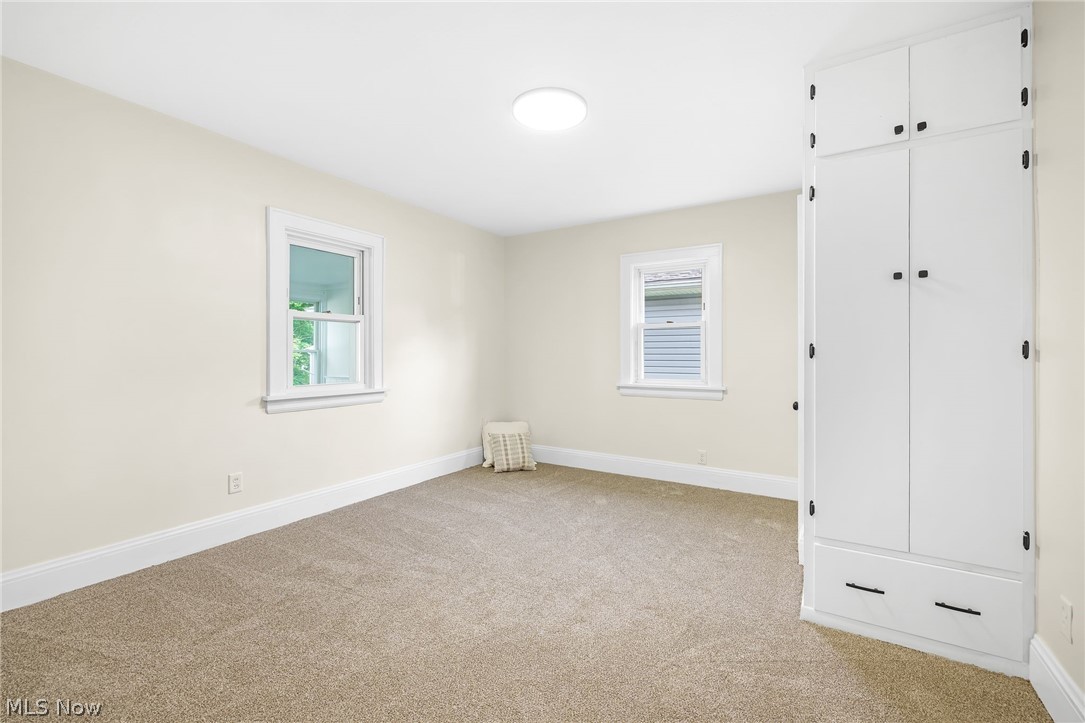184 Edgehill Drive Akron OH 44312