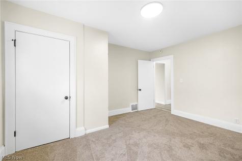 184 Edgehill Drive Akron OH 44312