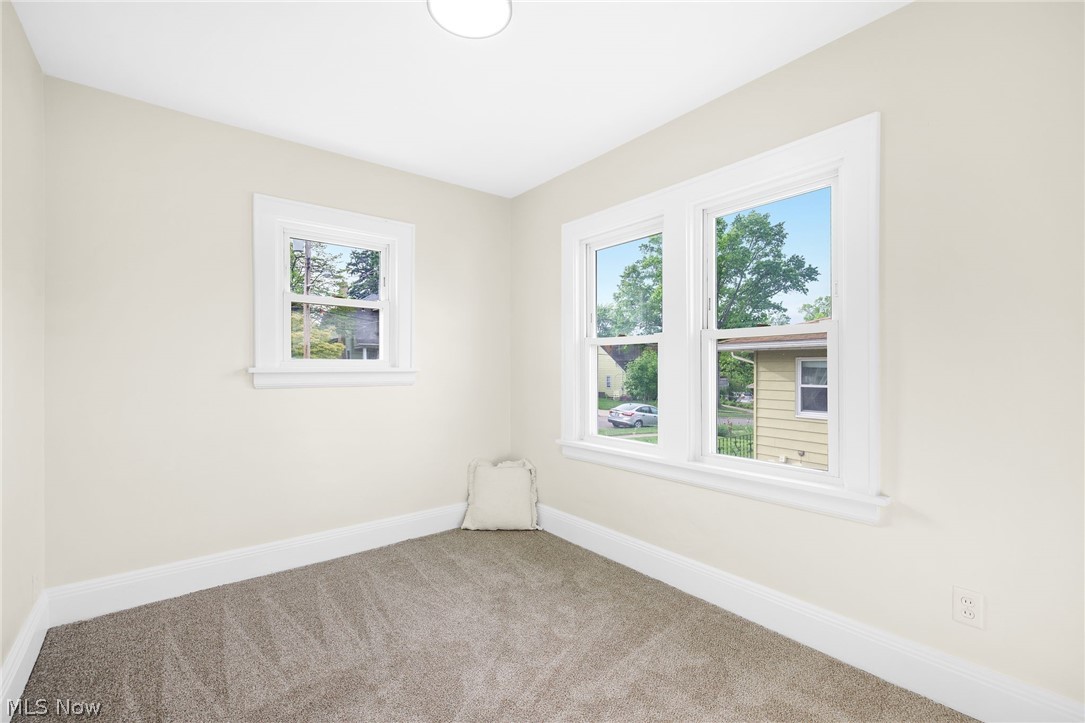 184 Edgehill Drive Akron OH 44312