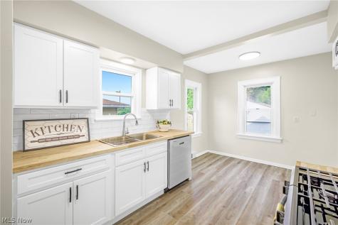 184 Edgehill Drive Akron OH 44312