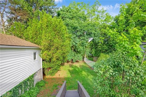 184 Edgehill Drive Akron OH 44312
