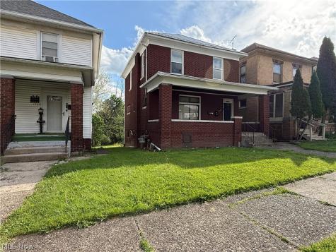 1242 Ridge Avenue Steubenville OH 43952