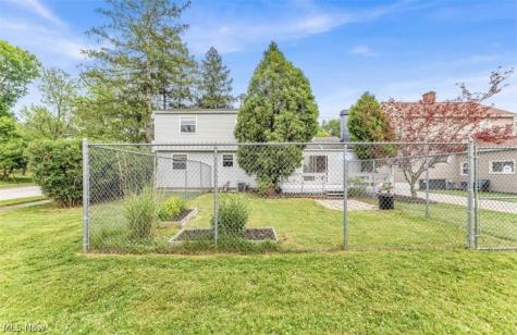 47 Southwick Drive Bedford OH 44146