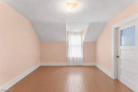 18914 Neff Road Cleveland OH 44119