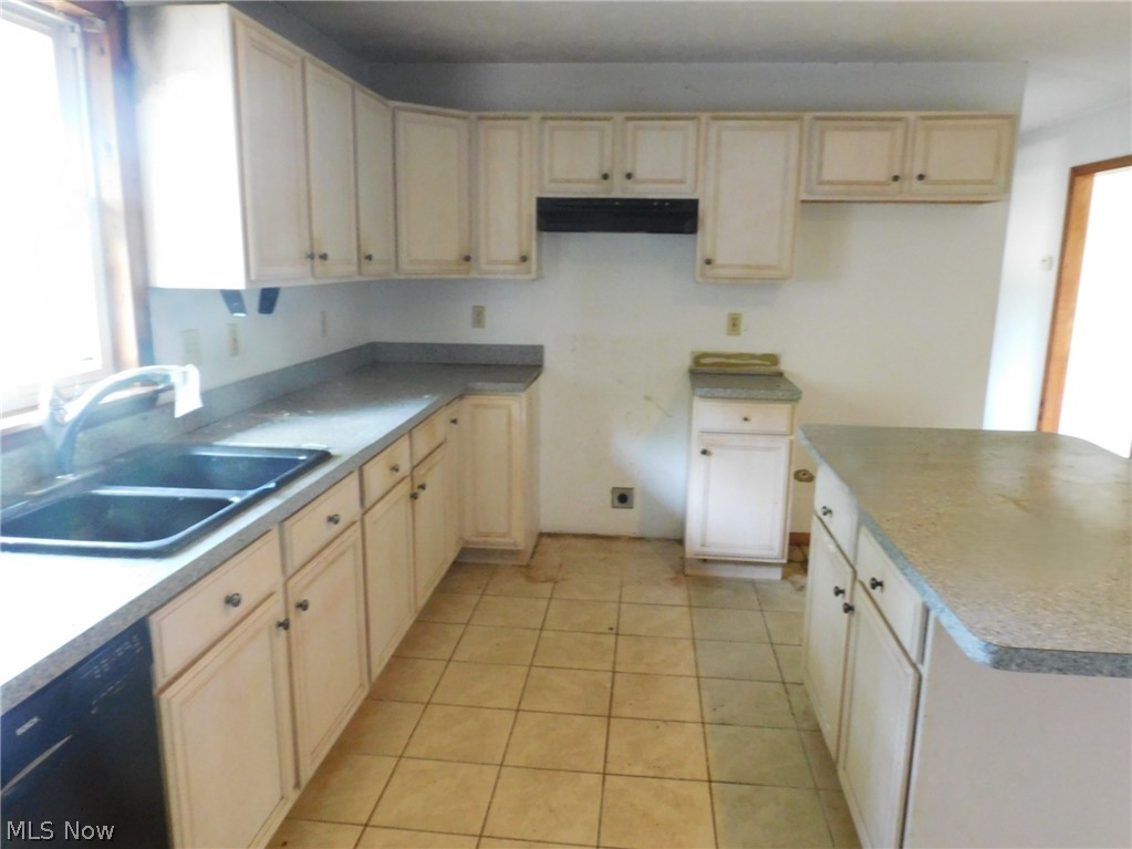 1480 State Route 307 W Jefferson OH 44047