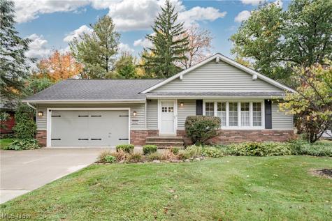 2090 Marshfield Road Mayfield Heights OH 44124