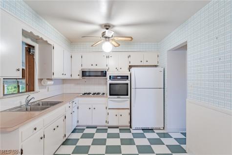 2090 Marshfield Road Mayfield Heights OH 44124