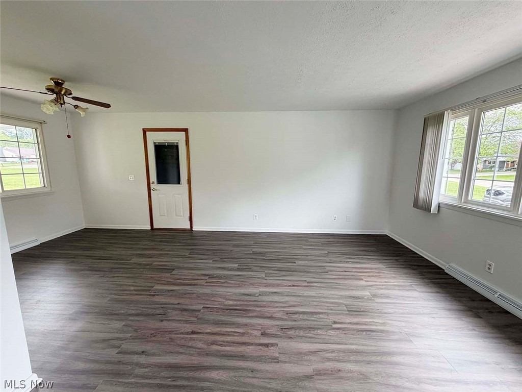 7090 Hillridge Avenue NE Canton OH 44721