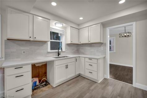 3654 Winchell Road Shaker Heights OH 44122