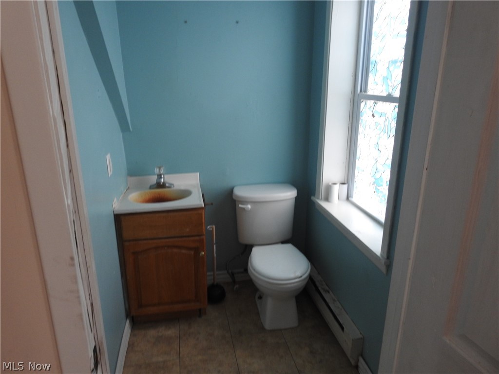 16177 Center Street Middlefield OH 44062