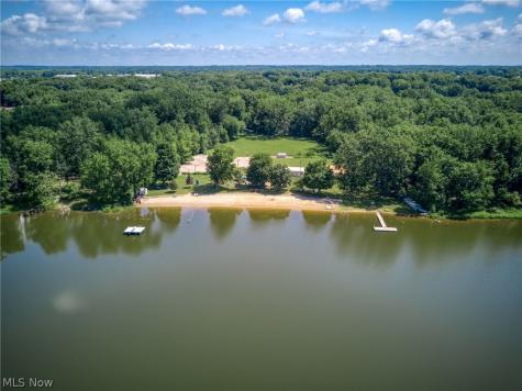 328 Wyoga Lake Boulevard Stow OH 44224