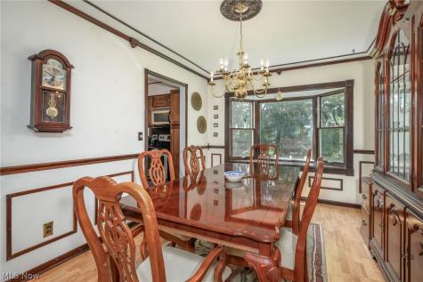 328 Wyoga Lake Boulevard Stow OH 44224