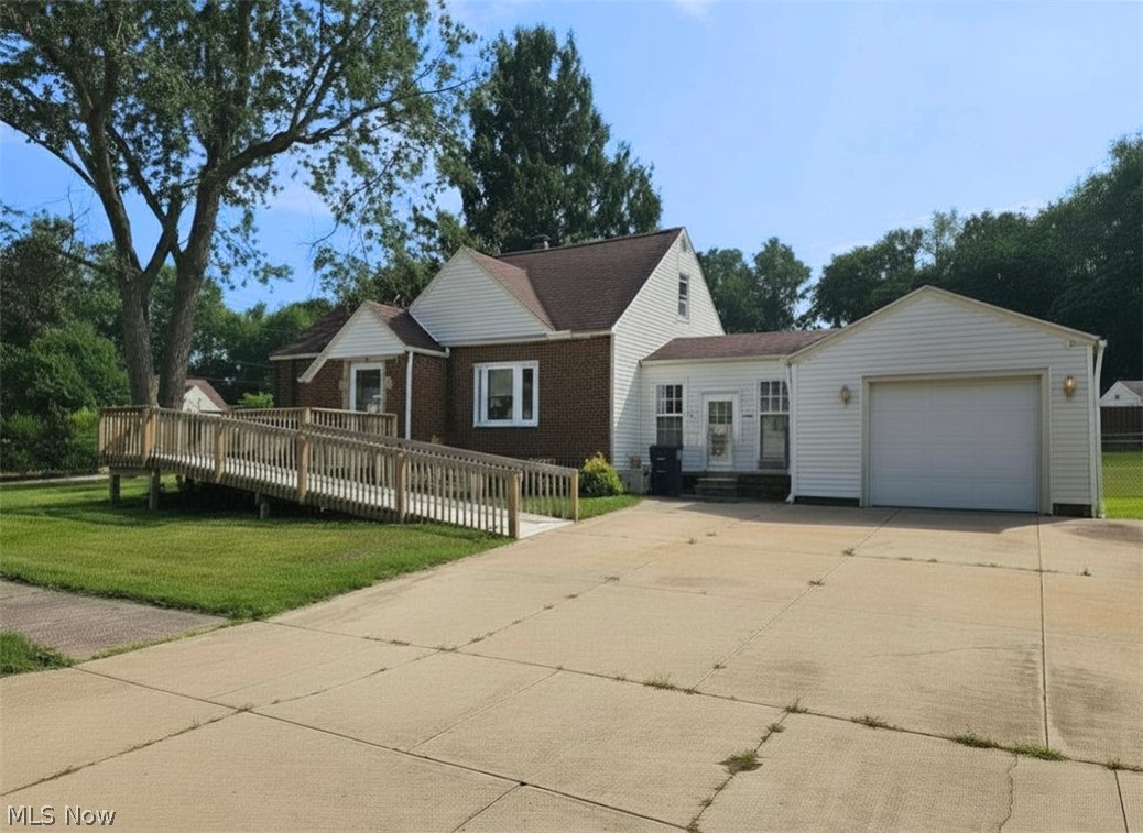 192 Davenport Avenue Akron OH 44312