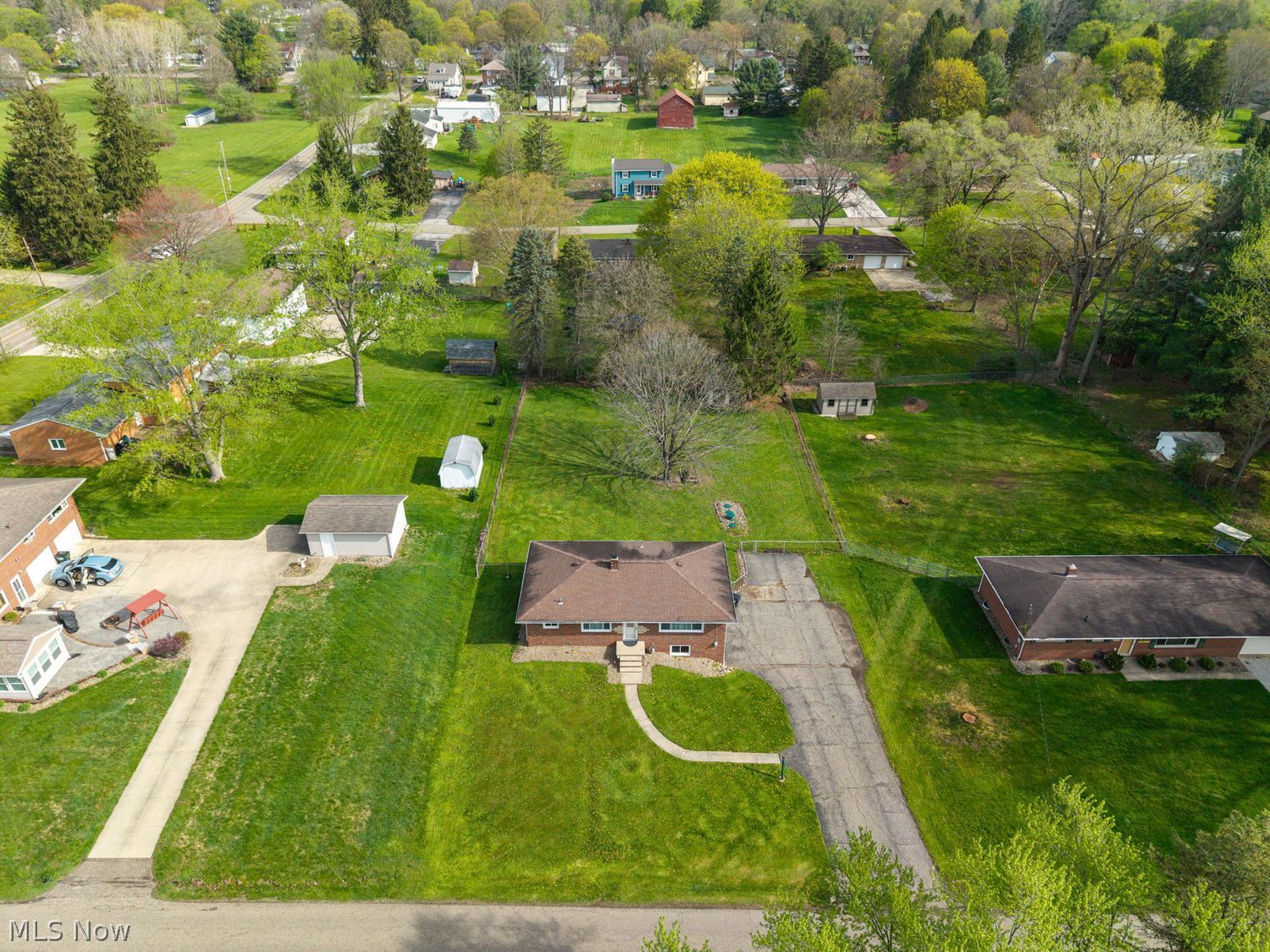 12881 Sunset Circle NW Uniontown OH 44685