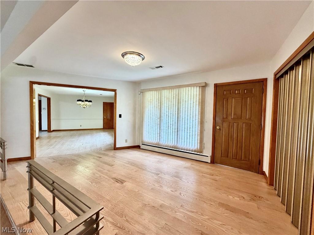 1050 Melwood Drive NE Warren OH 44483