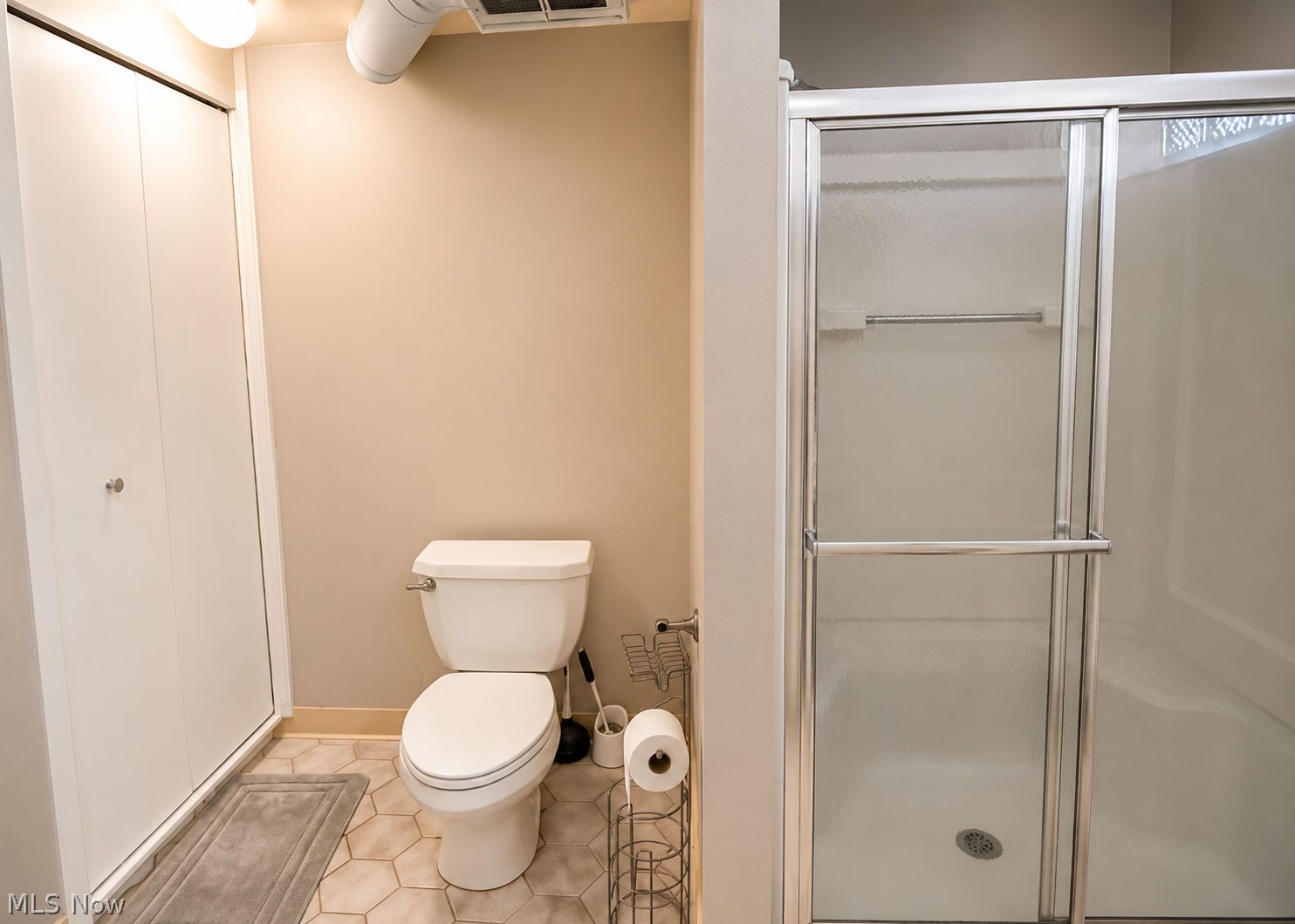 2308 W 16th Street Saybrook OH 44004