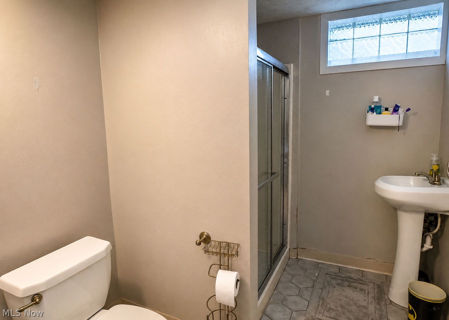 2308 W 16th Street Saybrook OH 44004