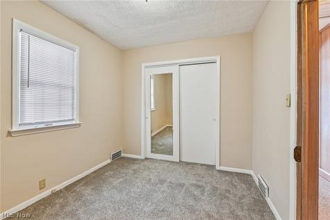 3932 S Main Street Akron OH 44319