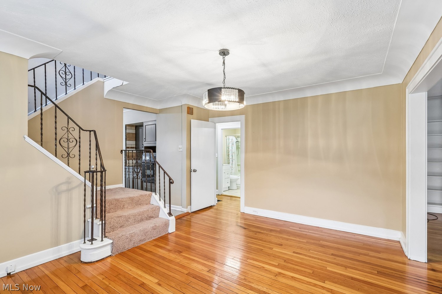 5955 Ridgebury Boulevard Highland Heights OH 44124