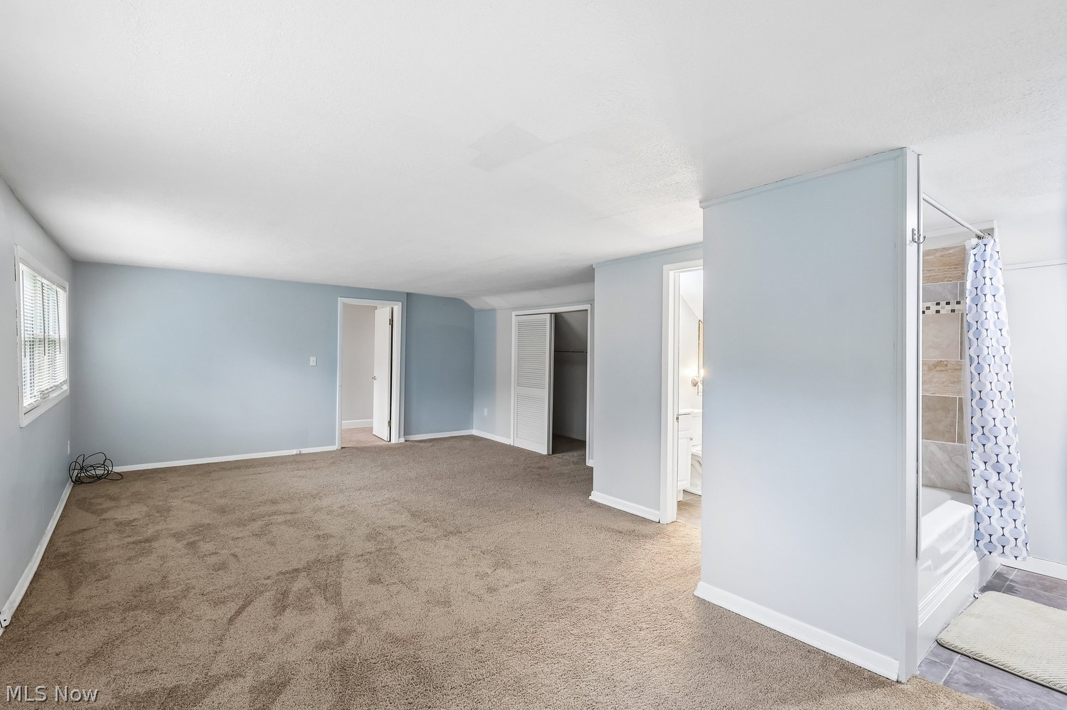 5955 Ridgebury Boulevard Highland Heights OH 44124
