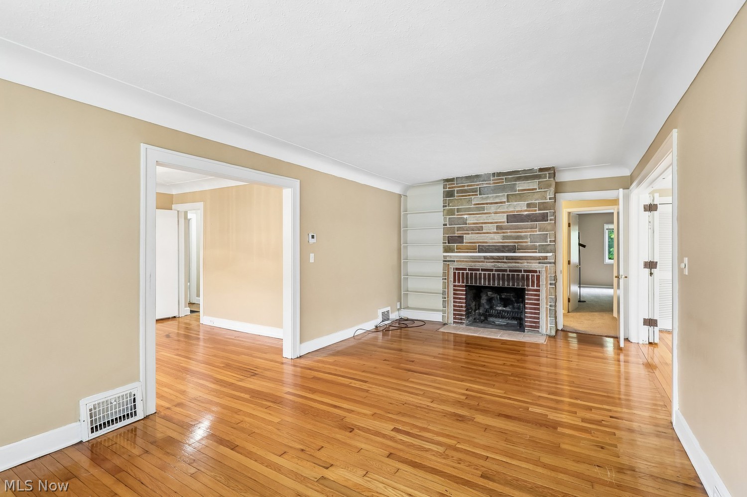 5955 Ridgebury Boulevard Highland Heights OH 44124