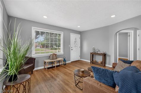 1308 Manor Avenue SW Canton OH 44710