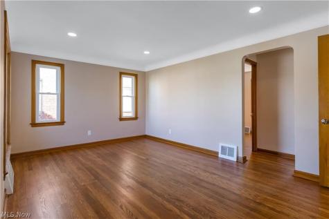 6209 Archmere Avenue Brooklyn OH 44144