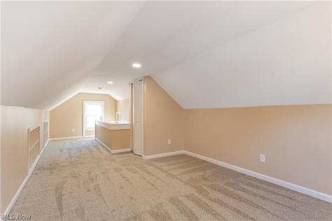 6209 Archmere Avenue Brooklyn OH 44144