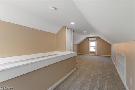6209 Archmere Avenue Brooklyn OH 44144