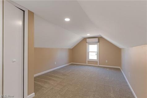 6209 Archmere Avenue Brooklyn OH 44144