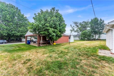 6209 Archmere Avenue Brooklyn OH 44144
