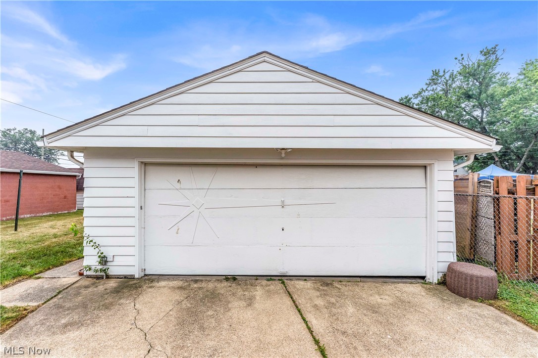 6209 Archmere Avenue Brooklyn OH 44144
