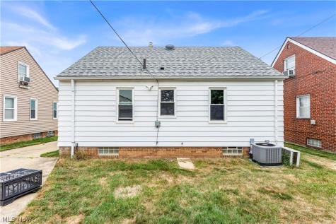 6209 Archmere Avenue Brooklyn OH 44144