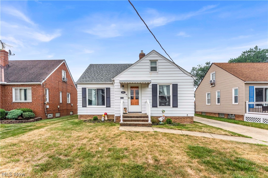 6209 Archmere Avenue Brooklyn OH 44144