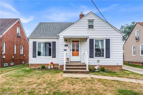 6209 Archmere Avenue Brooklyn OH 44144