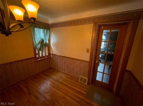 4800 Westbourne Road Cleveland OH 44124